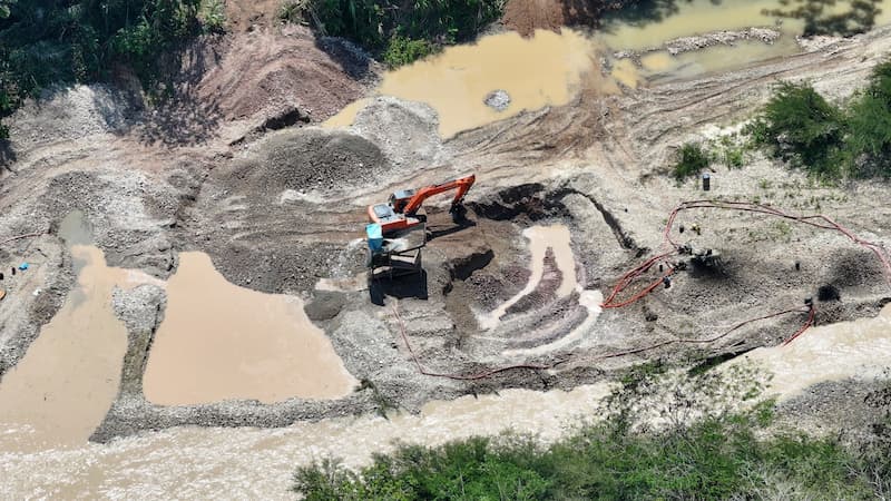 Solo 12 de 35 partidos plantean medidas contra la minería ilegal